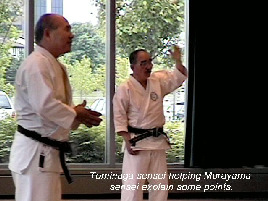 Tominaga sensei helping Murayama sensei explain some points.